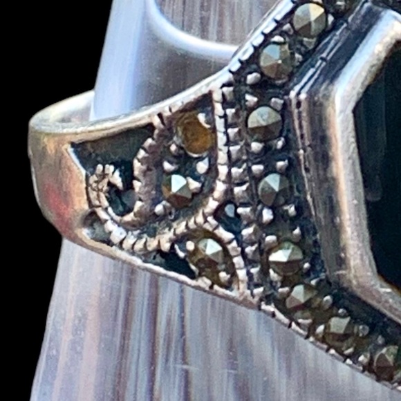 Vintage Art Deco Sterling Silver Black Onyx Marcasite Woman’s Ring Jewelry - Picture 7 of 7